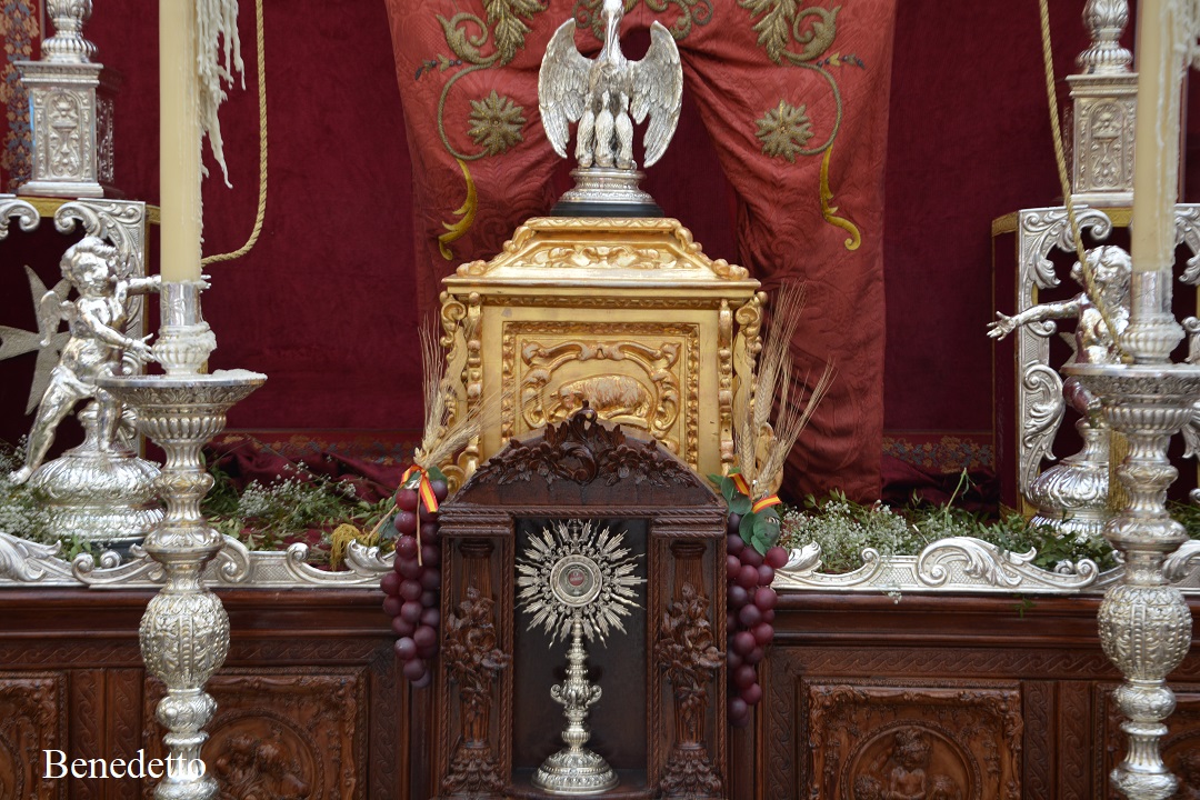 Procesión del Corpus Christi 2-Altar-San-J-Bautista