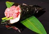 Temaki maguro spicy