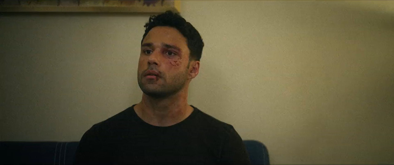 The Waterfront (2025) Season 1 [Hindi + Tamil + English] WebRip 480p 720p ESub - Complete Screenshot