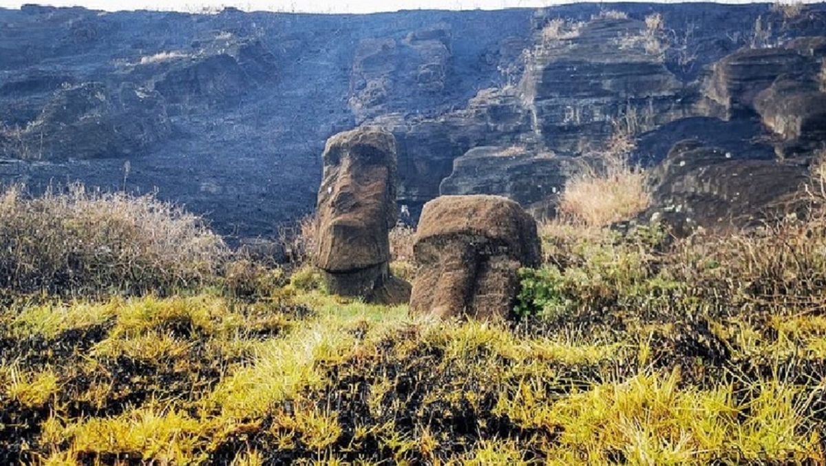 Isola di Pasqua (Cile): Il fuoco provoca danni “irreparabili” alle statue Moai