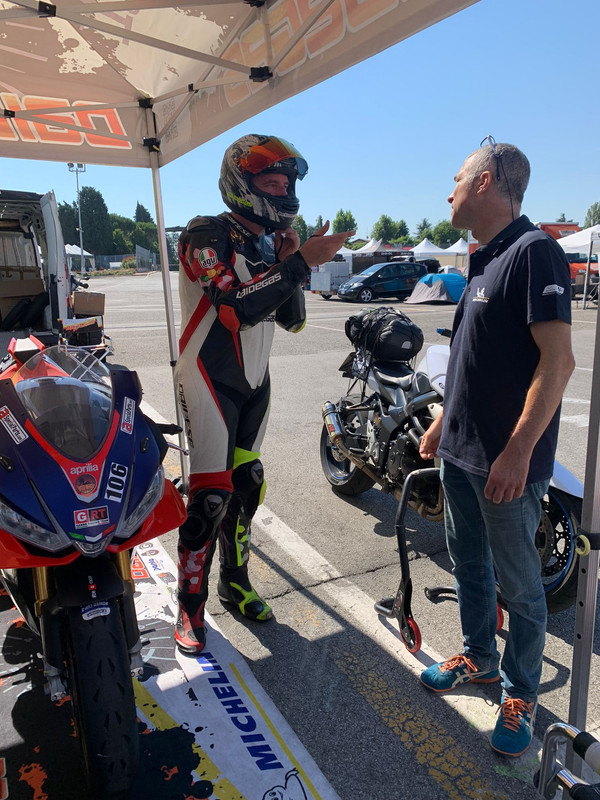 E610F964-321A-464D-AEC8-9B7E327DCF0D