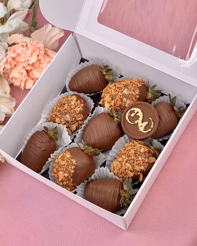 Клубника в молочном шоколаде (9шт)