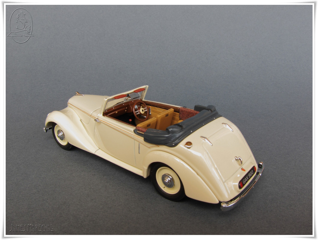 ArmstrongS. Hurricane (4) Ox