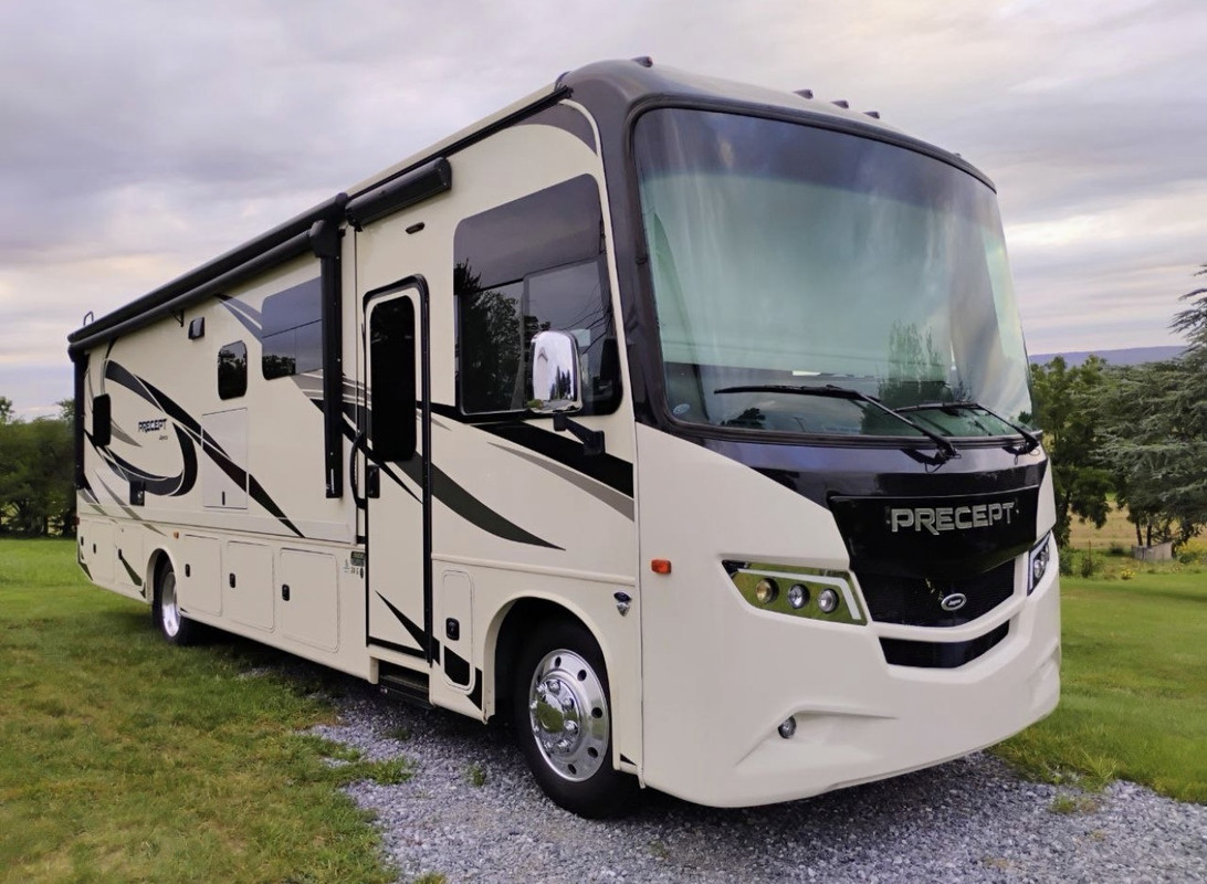 Precept exterior 1