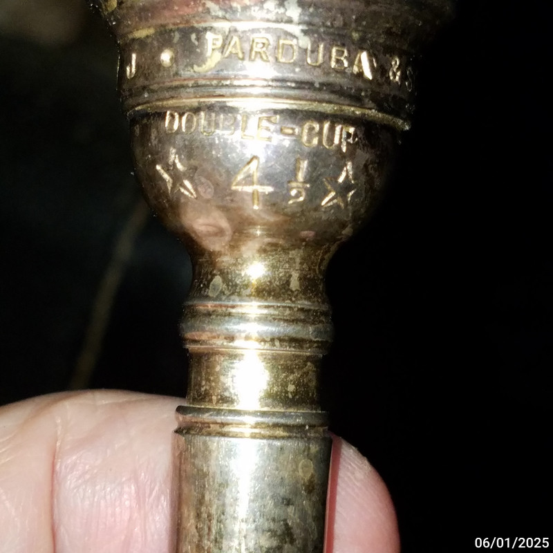 Parduba & Sons Harry James model Dounle cup 4-1-2 (1)