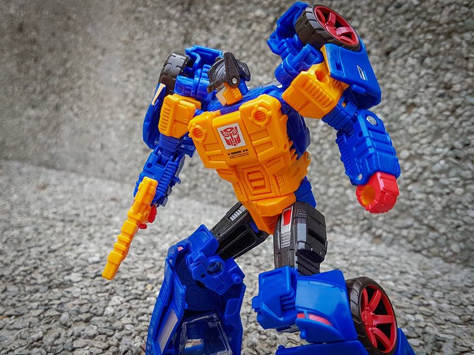 40694695_2215875365298470_6193924761655967744_n