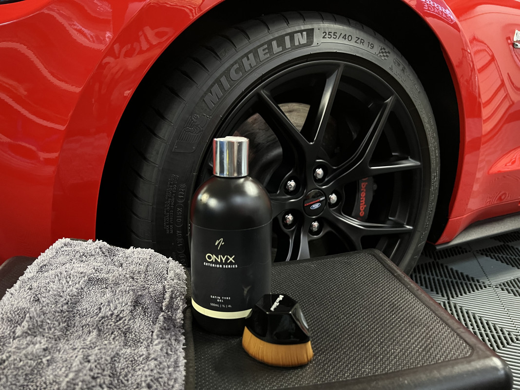 Cover All High-Gloss Aerosol - Tire Shine & Dressing - Superior Products