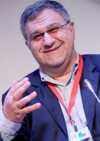 Александр Акопов