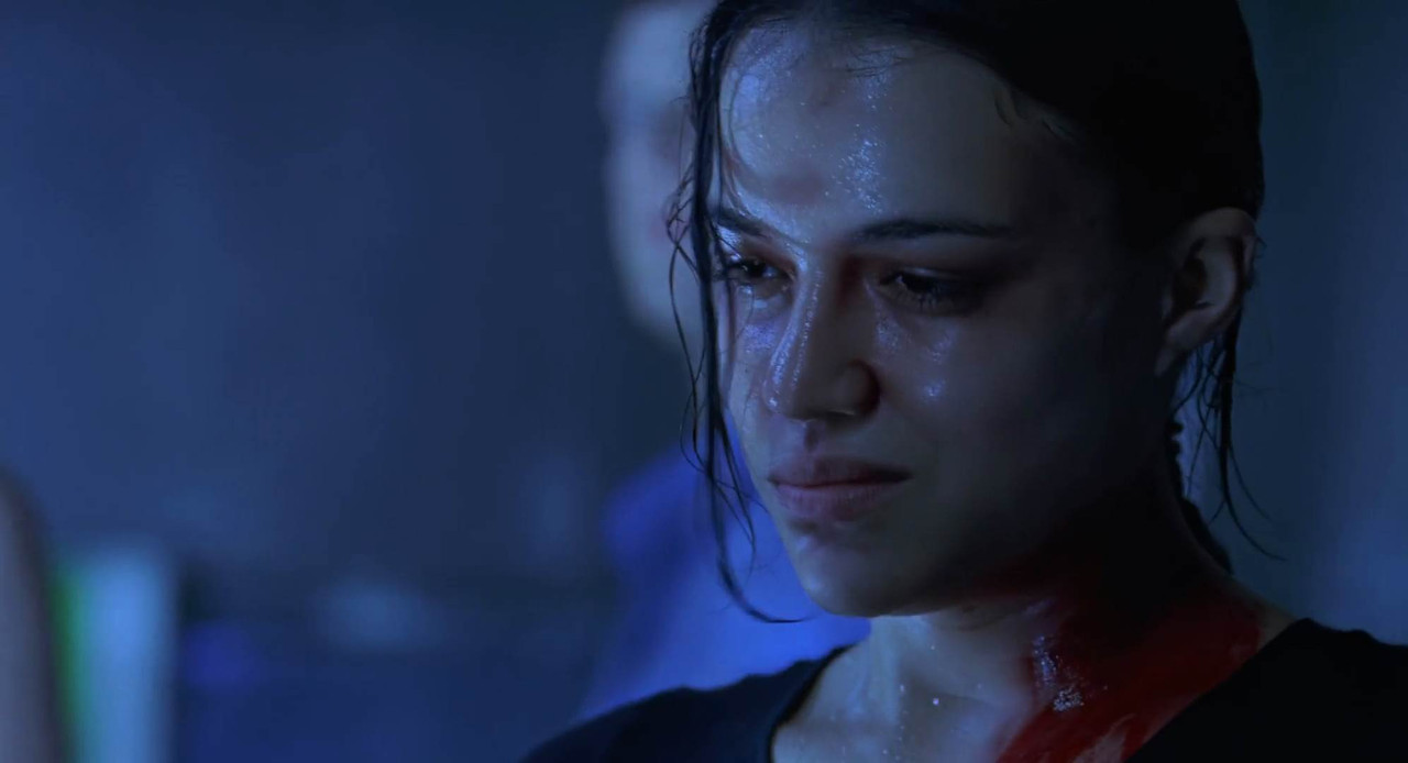 Resident Evil 2002 BluRay [Hindi + Tamil + Telugu + English] 480p, 720p, 1080p ESub Screenshot