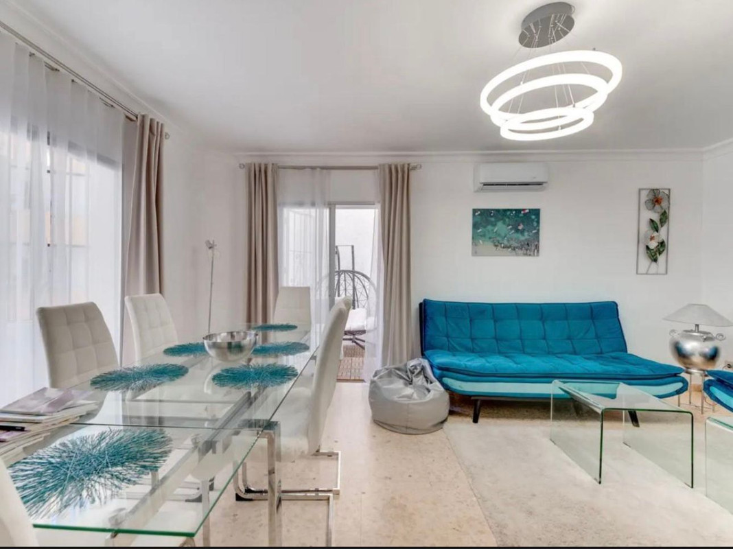 Spacious 3BR Walk to Beach & Old Town Marbella