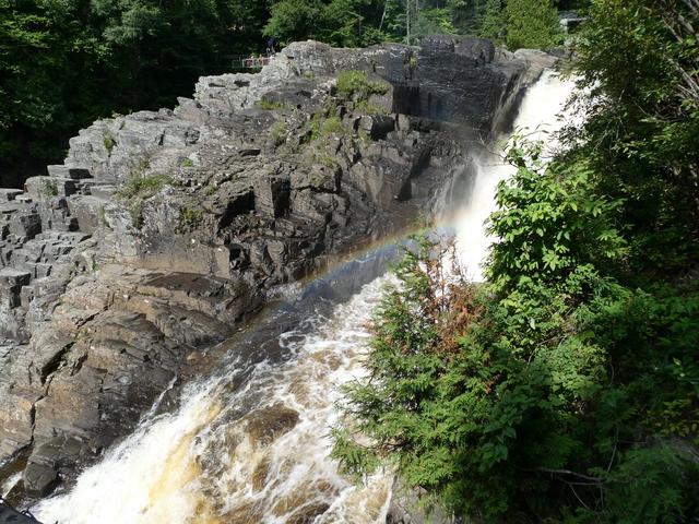 Montmorency, Basílica Sainte-Anne de Beaupré, Cañón Sainte-Anne y Tadoussac - DOS SEMANAS EN EL ESTE DE CANADÁ (ONTARIO Y QUÉBEC) (16)