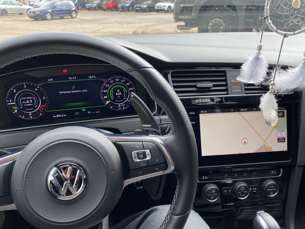 F415D1A7-DF60-408E-90DD-10883D123DA2