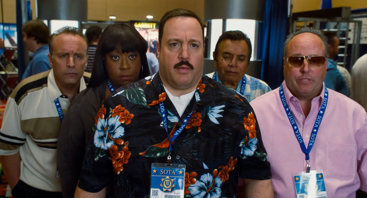 Paul Blart: Mall Cop 2 2015 BluRay [Hindi + English] 480p 720p ESub Screenshot