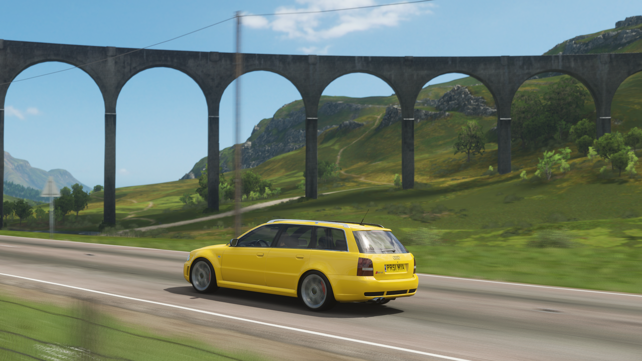 FH4-Audi-RS4-Avant-B5-11.png