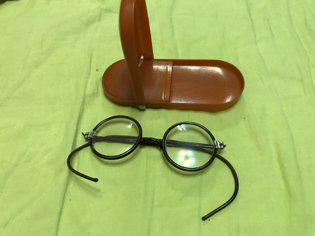 5042E576-DF37-4B06-9685-E4E0B90DDEC4