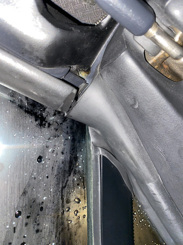 FB10234C-2E12-4B44-A4BD-6A853A1623E0