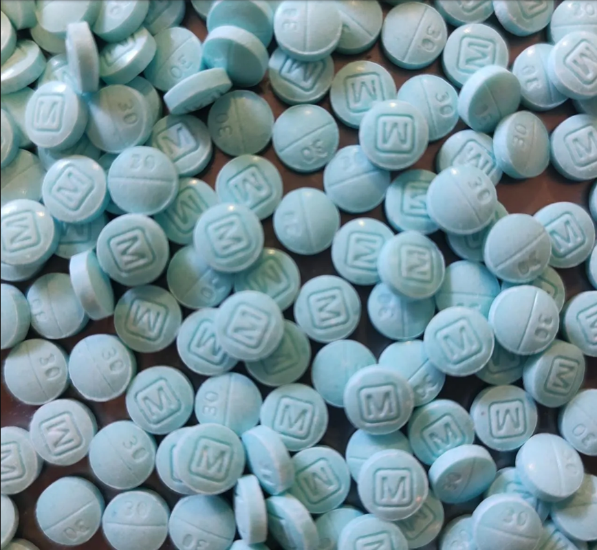 Arrebatan al narco 20 mil pastillas de fentanilo en Culiacán, Sinaloa