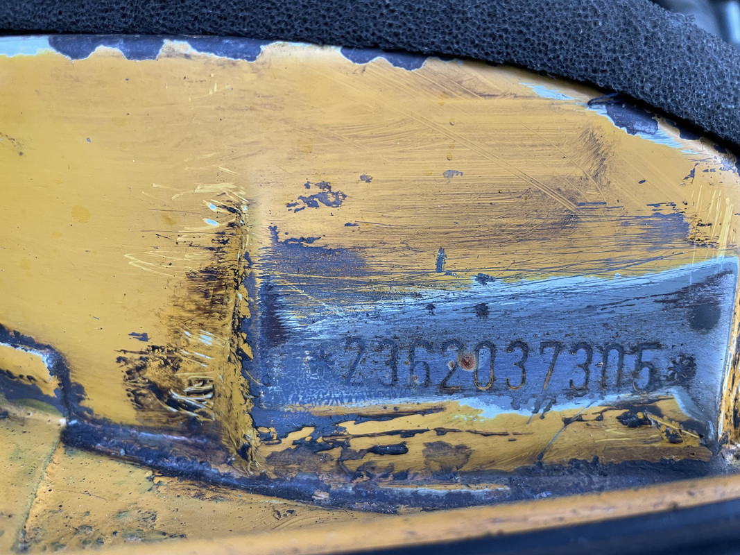 8E4C16A4-30FB-4316-880D-D33C68743377