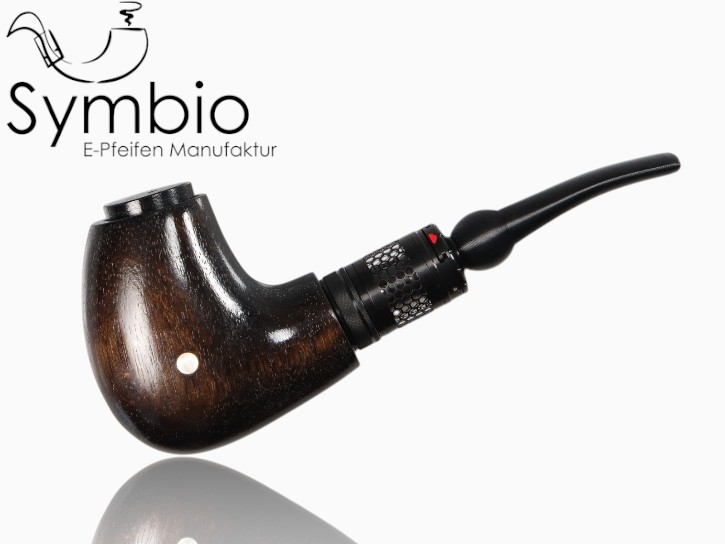 Luna Cordovan, E-Pfeife aus Black Limba in klassischer Half-Bent-Form, handgefertigt mit veredelter Holzoberflaeche