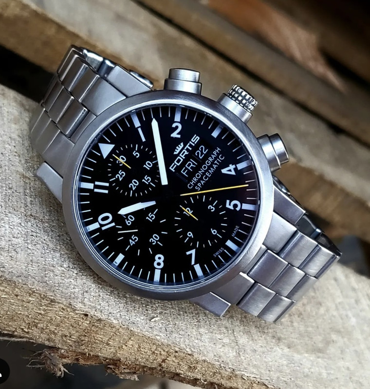 E5E59E8B-32E1-4C6C-9E56-B2AEC7ECFC92