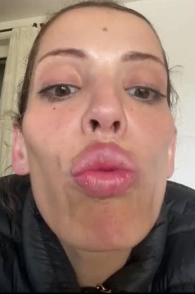 alizee lecheuse de pisse