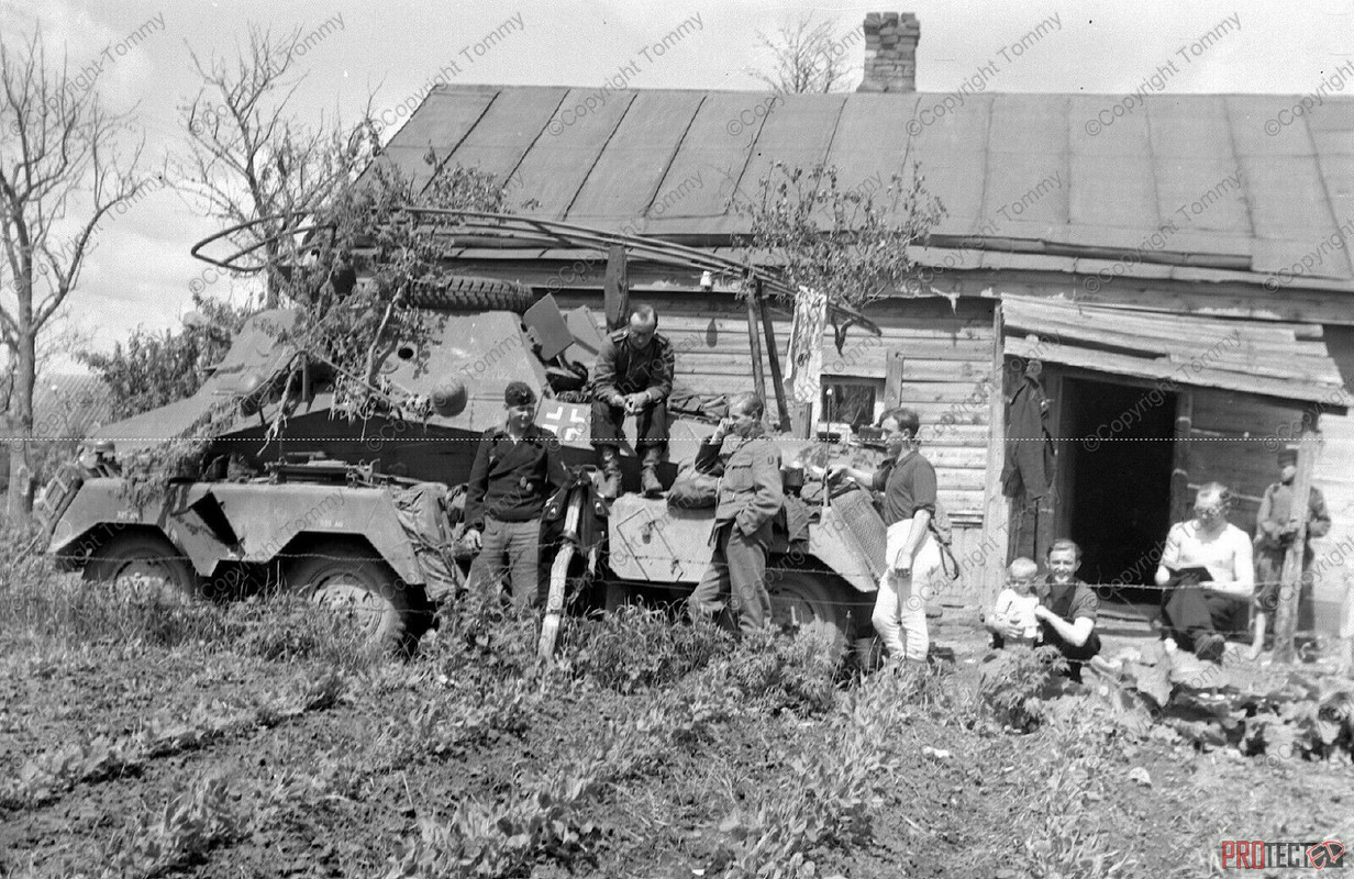 negative negativ foto Front Ostfront Spähpanzer 8 Rad SPW kennun