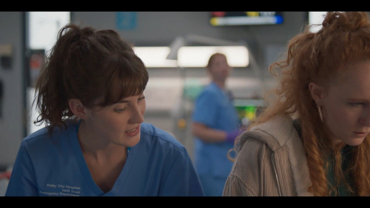 2023-04-08_21_35_BBC1_Casualty_37x26_Welcome-to-the-Warzone.mp4_snapshot_00.22.46.178