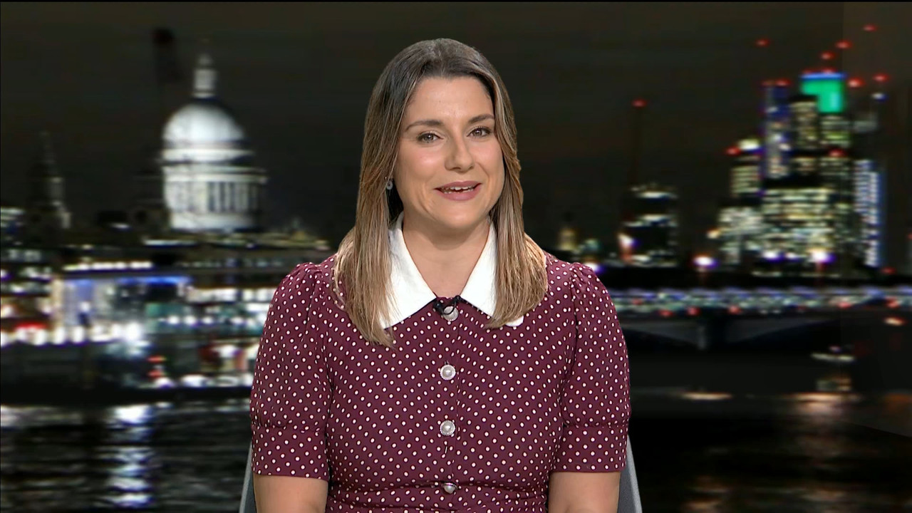 ITV News London_20231117_23002315.ts_snapshot_08.52.616