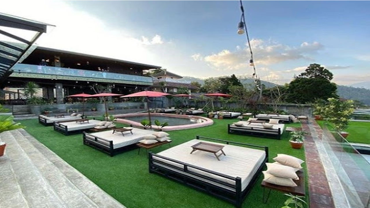 Hill House Kota Batu