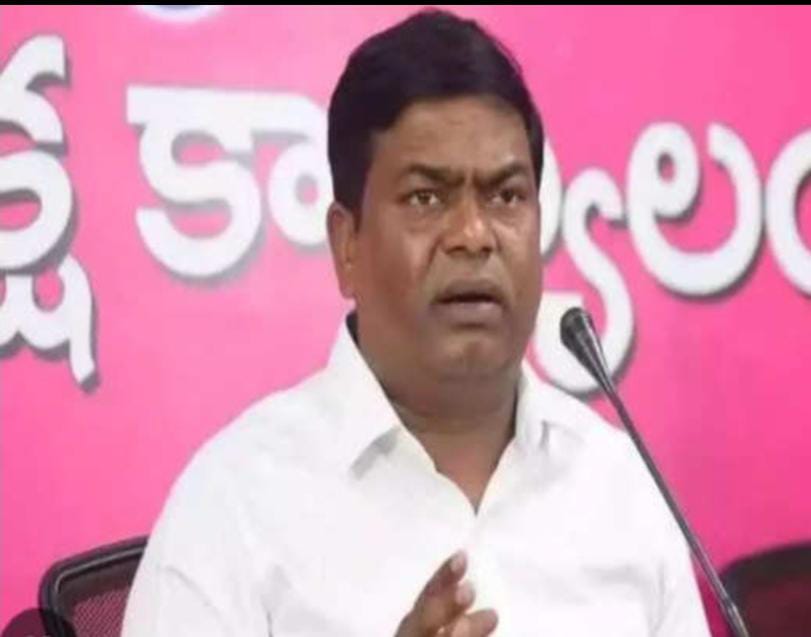 మహారాష్ట్రలో ఎక్కువ సమయం గడుపుతున్న టీఆర్ఎస్ ఎమ్మెల్యే ! మహారాష్ట్రలో ఎక్కువ సమయం గడుపుతున్న టీఆర్ఎస్ ఎమ్మెల్యే !