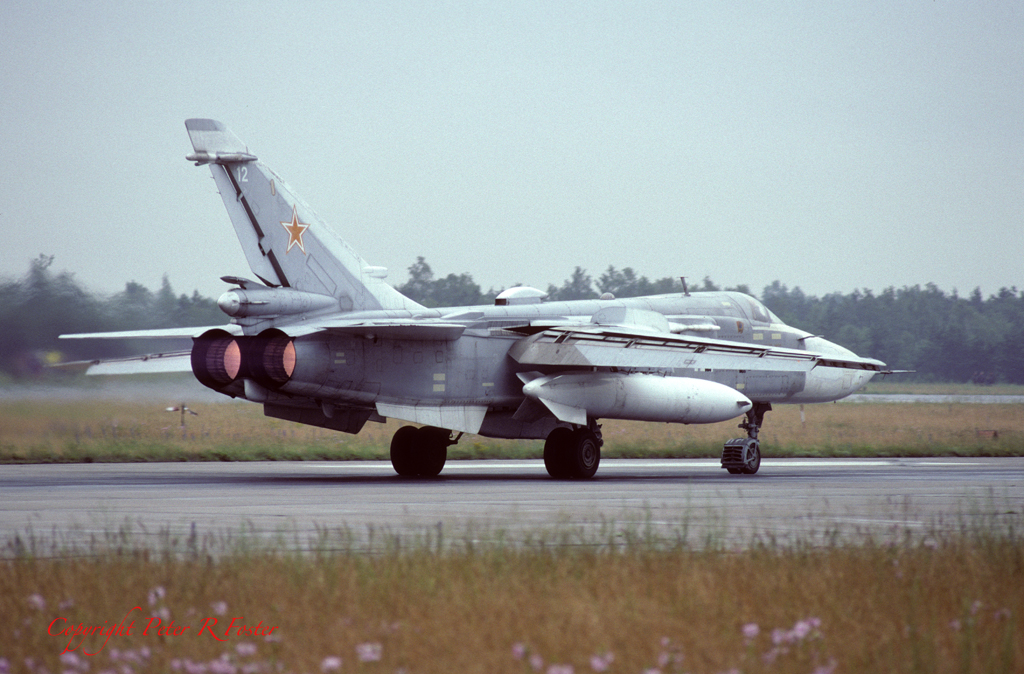 11 ORAP Su-24MR 12 White_0515330_15.06.93