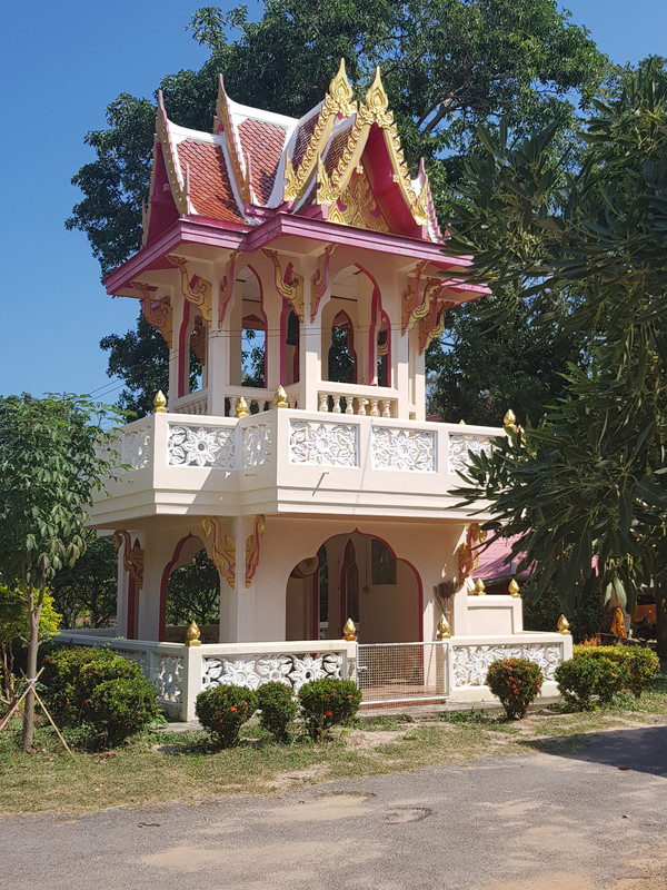 [Bild: Tao-Noi14.jpg]