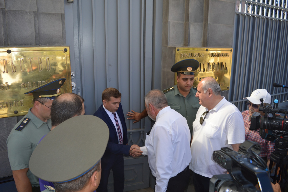 397325150_2661040707361745_5931097223071021267_n (22)