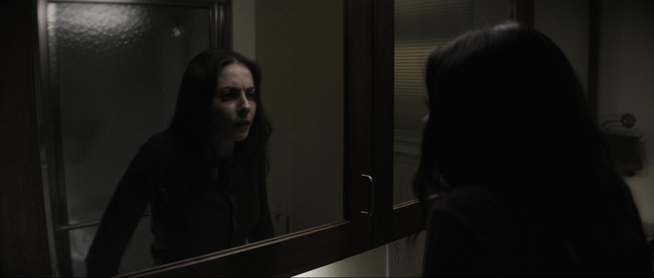 La asistente de la morgue (2026) 1080p WEB DL Latino Inglés mkv snapshot 00 30 37 836