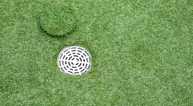 How Does the Drainage System Operate in Installations of Artificial Grass