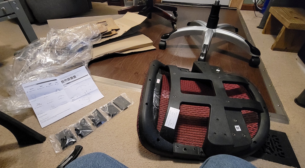 2025 12 11 Staples Desk Chair (1)