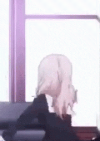 23-10-42-tenor.gif