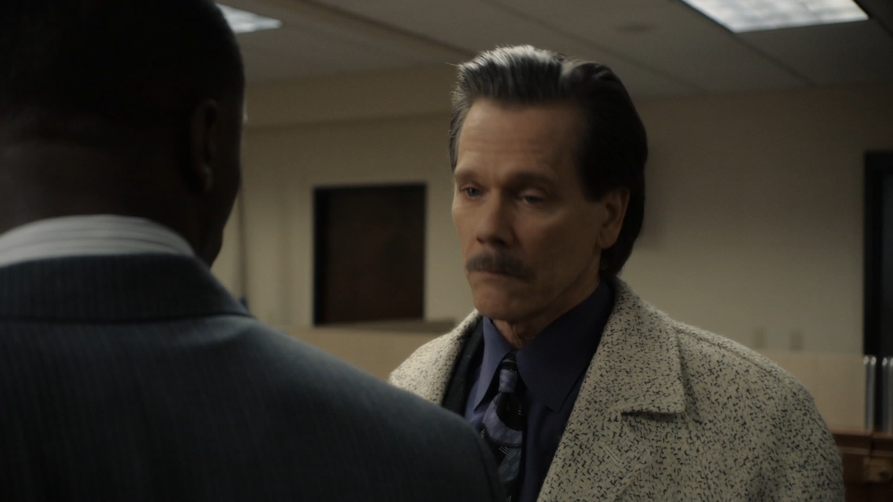 City.on.a.Hill.1x01.The.Night.Flynn.Sent.the.Cops.on.the.Ice.ITA