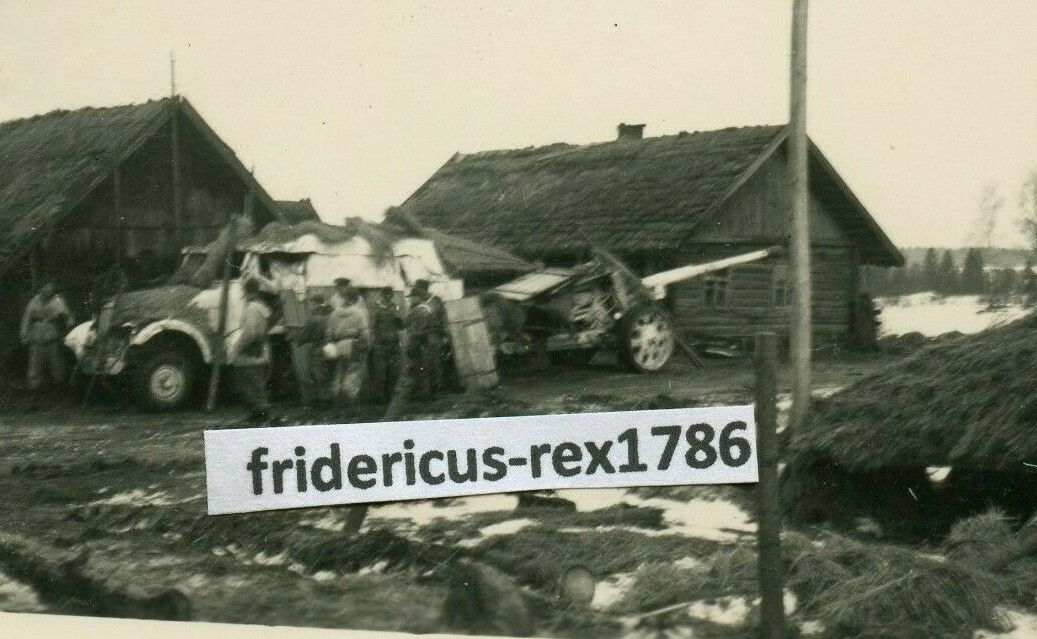 Foto HKL 1944 Pz Jäg Abt. Ostfront Geschütz Kanone Pak