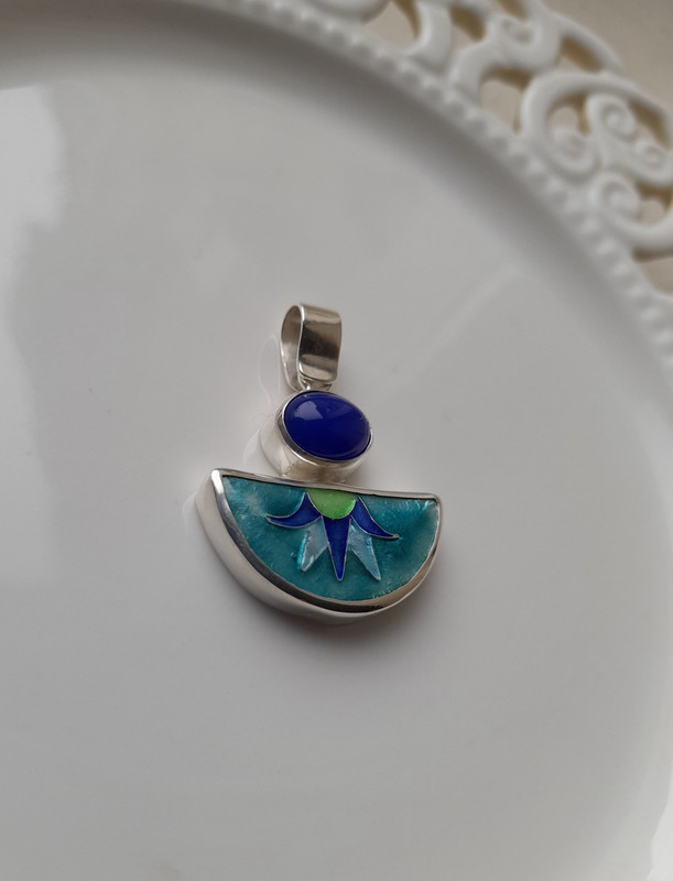 Minankari Pendant Blue Lotus, Silver with Blue Agate, Cloisonné Enamel from Tbilisi - handmade cloisonne enamel