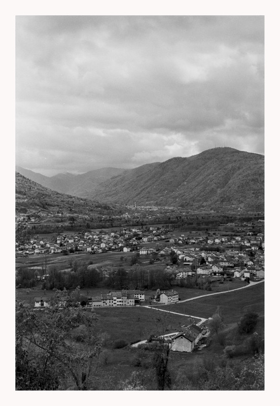 Leica IIIC_Summitar 50mm_25 apr 2022_04bordo (883x1280)
