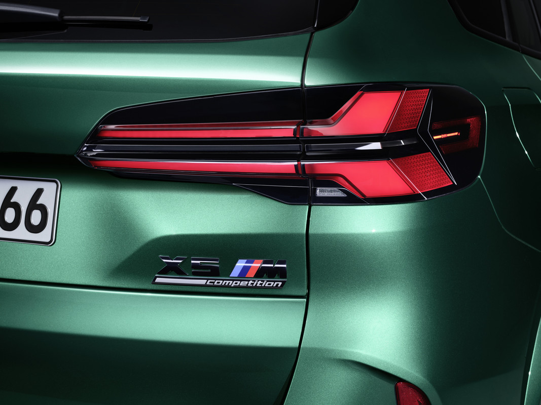 P90495534_highRes_the-new-bmw-x5-m-com