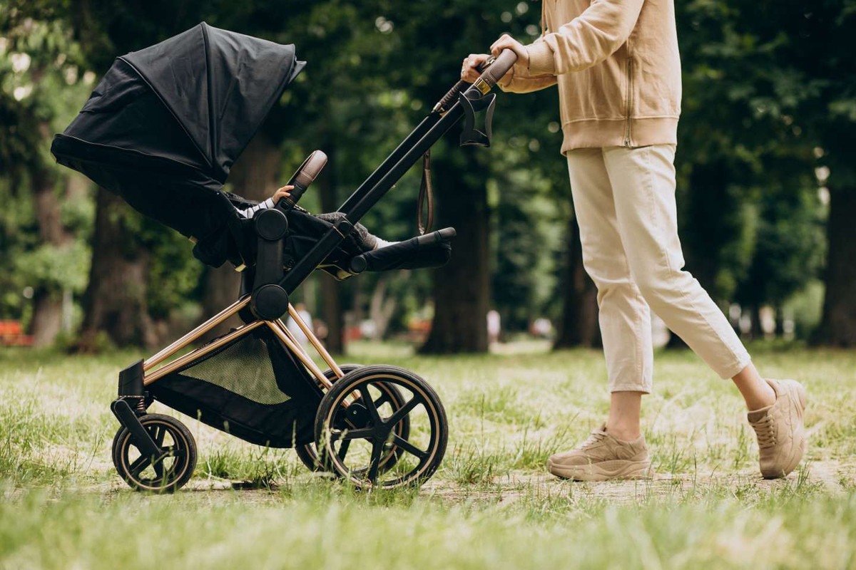 Stroller Generative Engine Optimization (GEO) Report cover image