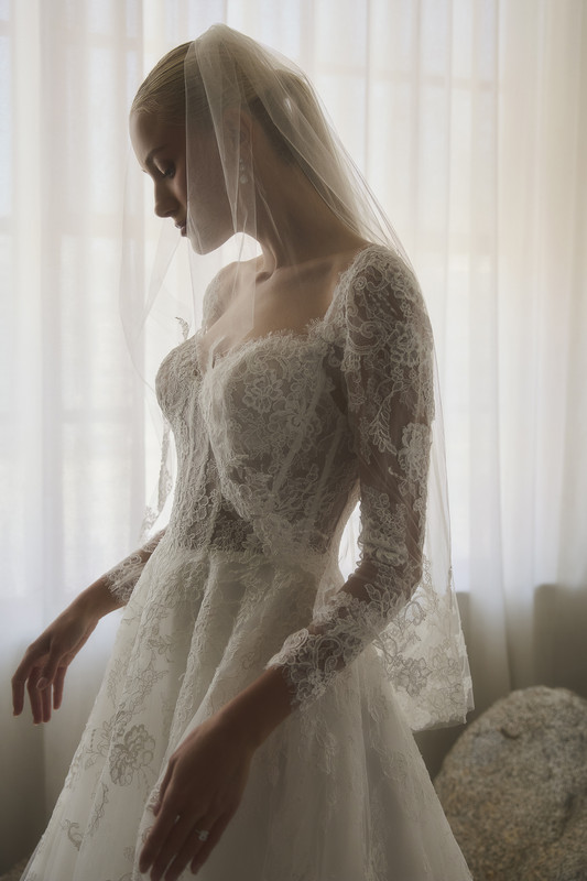 Emmaline Matching Bridal Veil Style 2629V Front