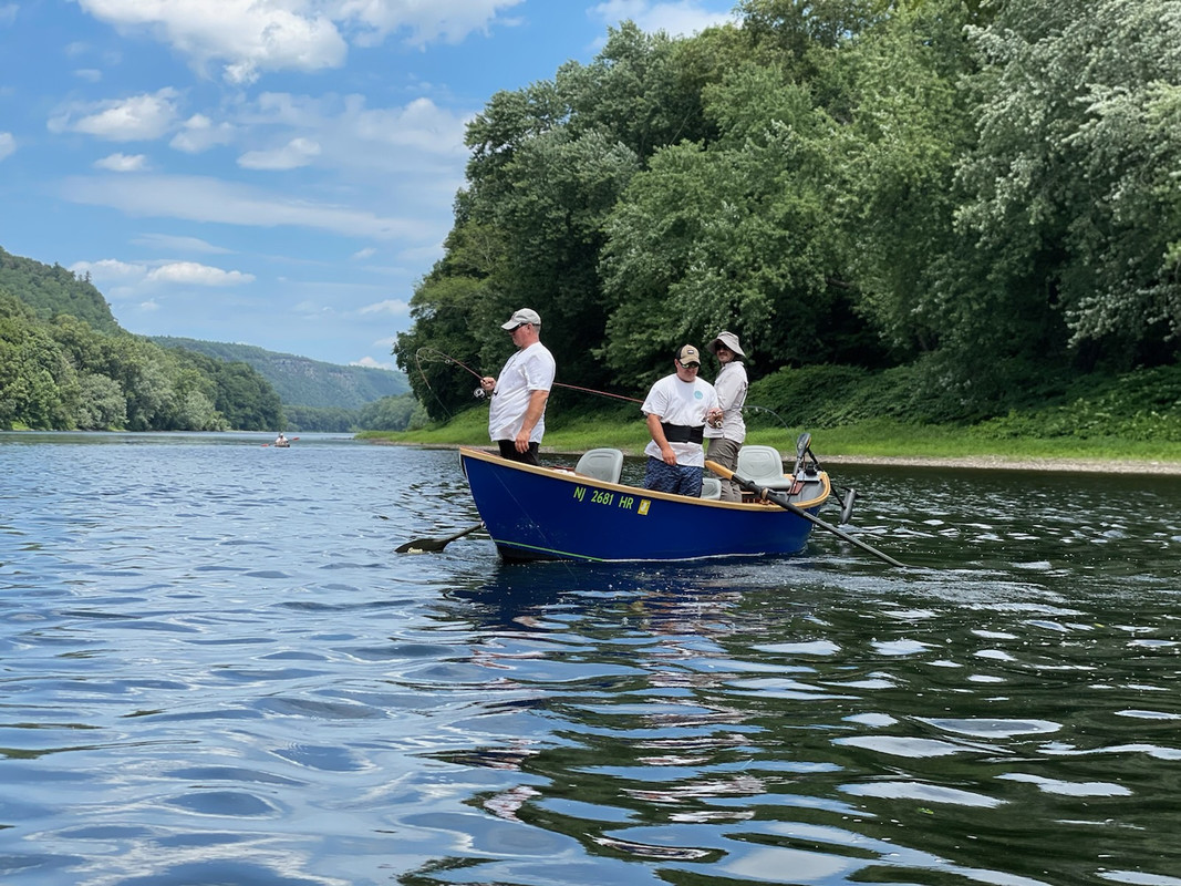 B80E29F3-F104-4B35-BB86-7E3D0C5328EF