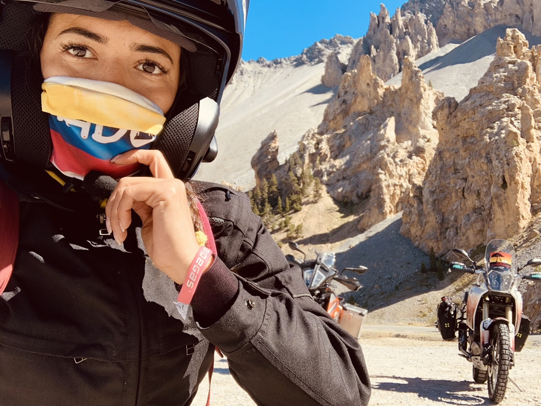 B659989E-B794-4D68-8979-F2840B650082