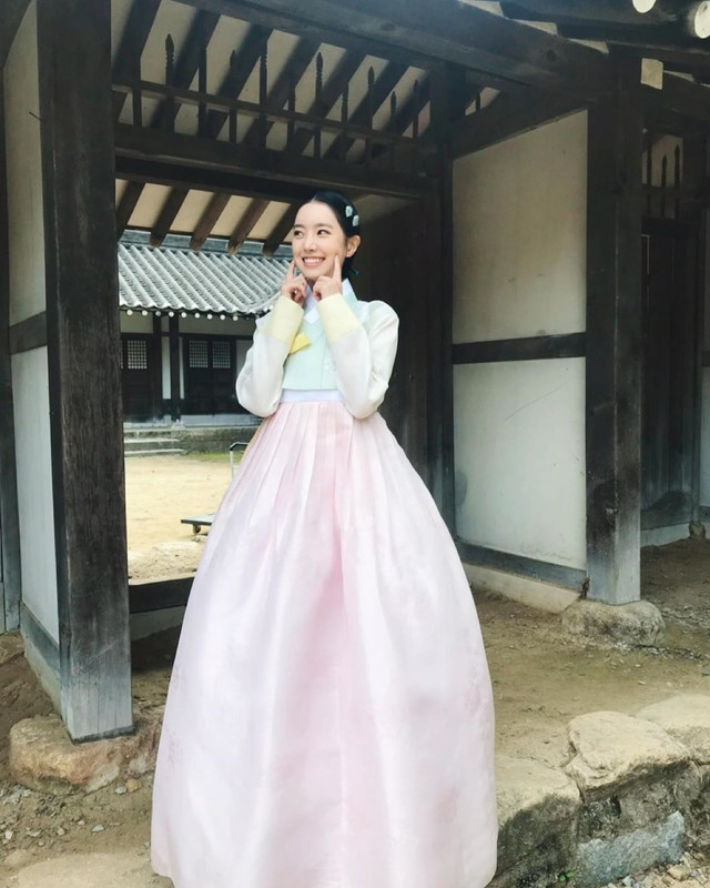 Jin Se Yeon