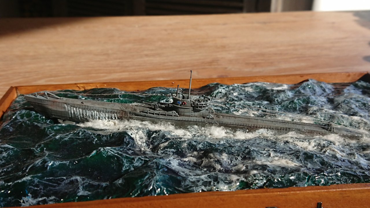 Dio : U-boot type VIIC - En surface dans la tempête [1/350°] de klako DSC-0014