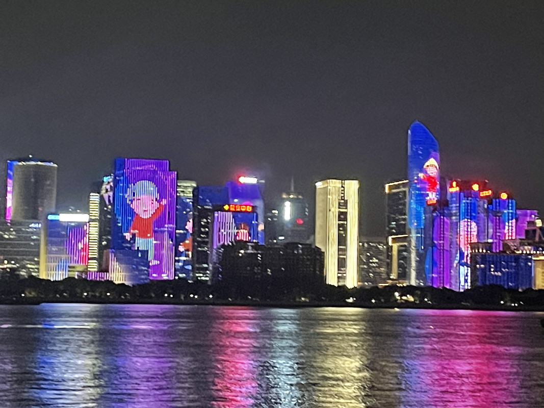 9857C897-575E-429A-AB5A-38334C400185