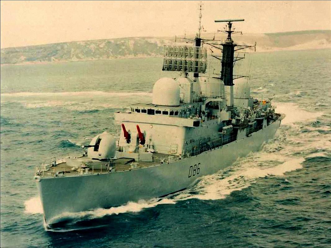 Birmingham (D.86)-16